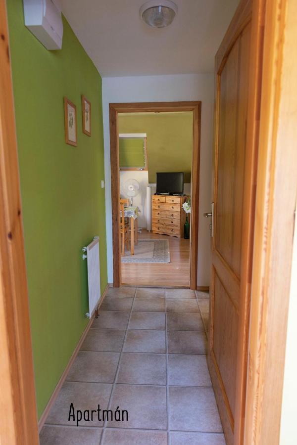 Appartamento Vyprachtice L.V. Esterno foto